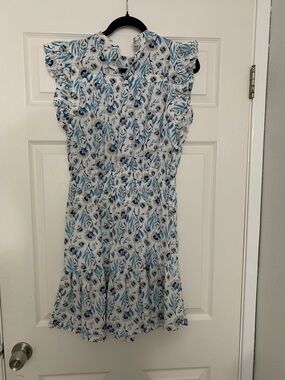 Flutter-Sleeve Blue Floral Day Dress - White & Blue